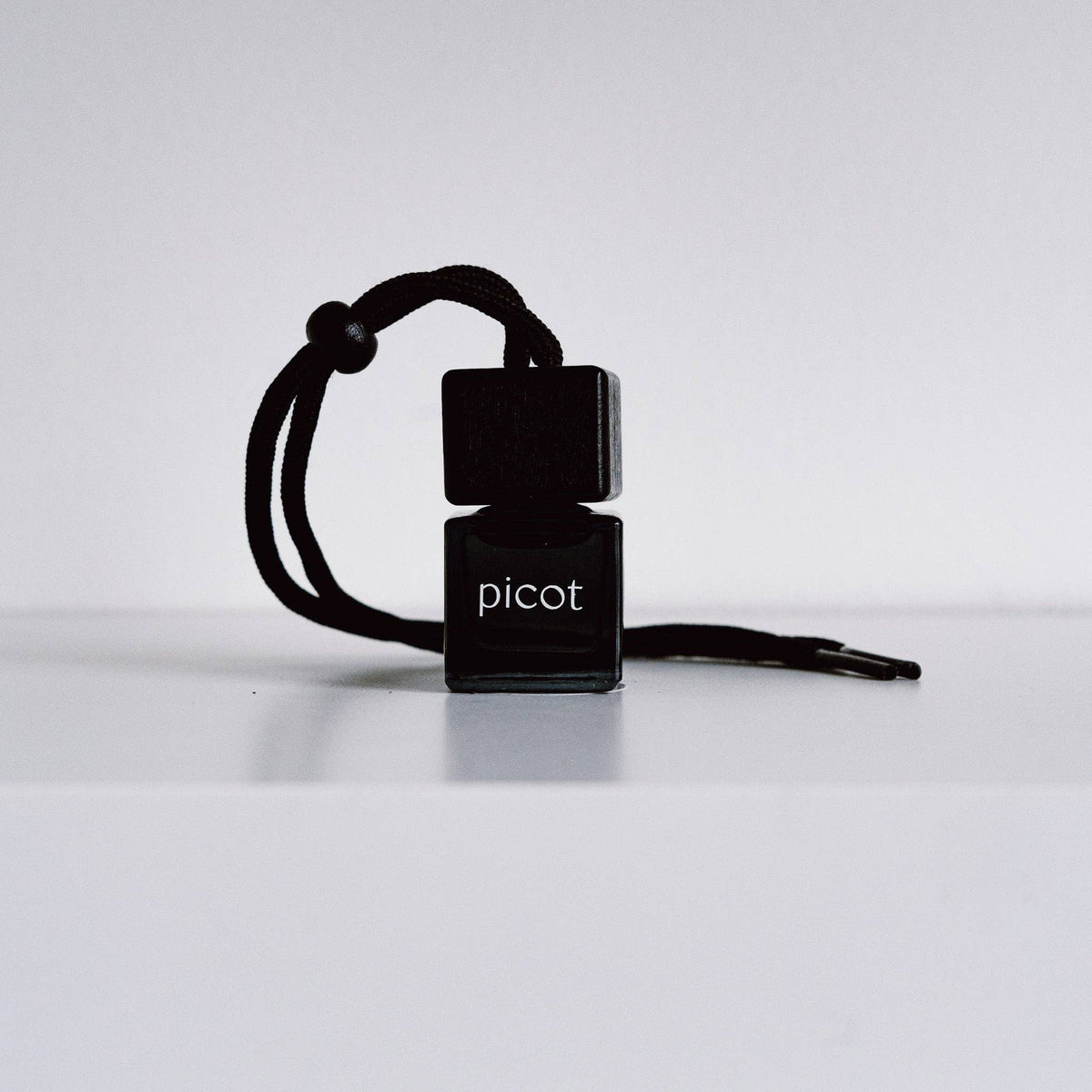 Honey Tobacco Scented Car Diffuser