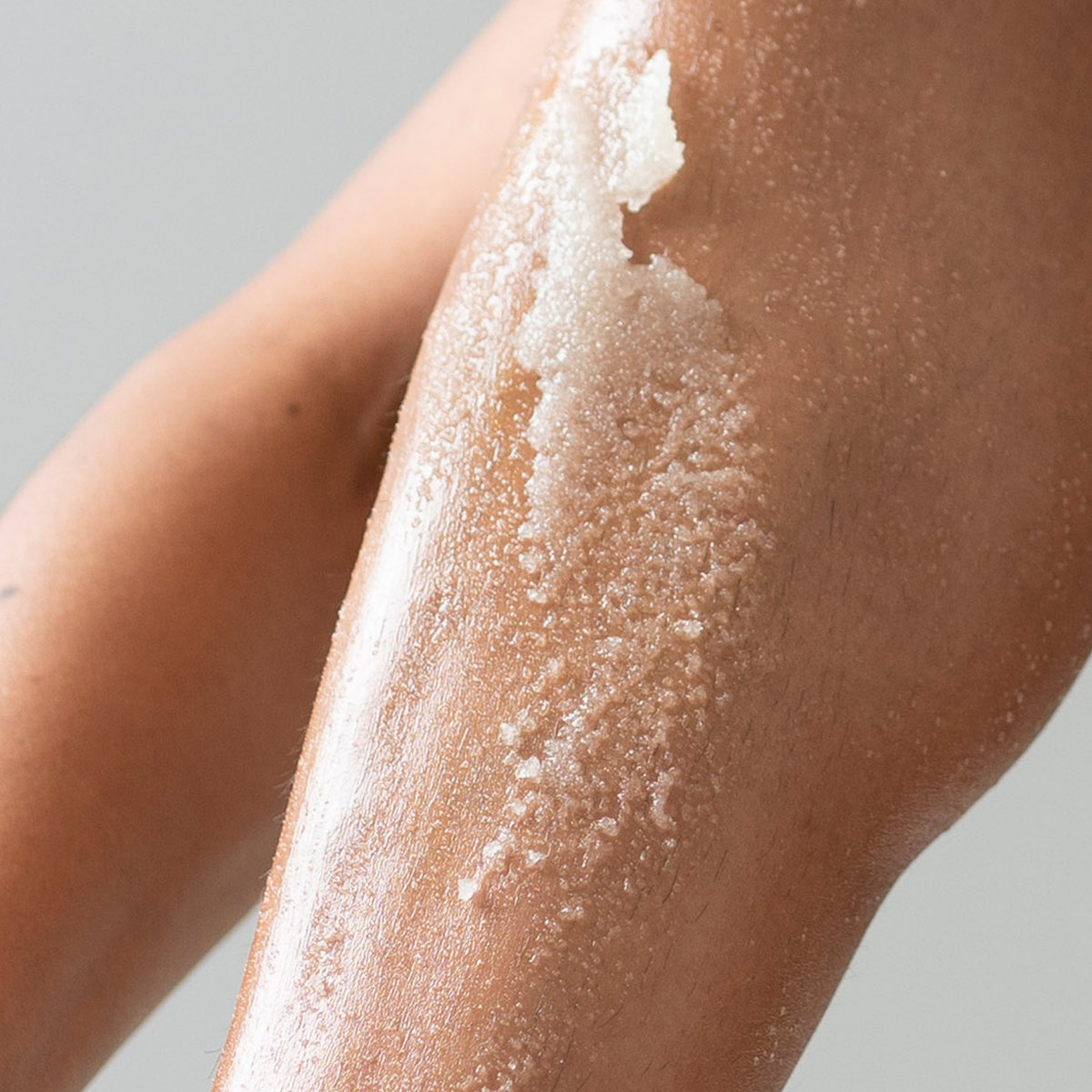 Ingrown Hair Exfoliating Scrub (Nude)