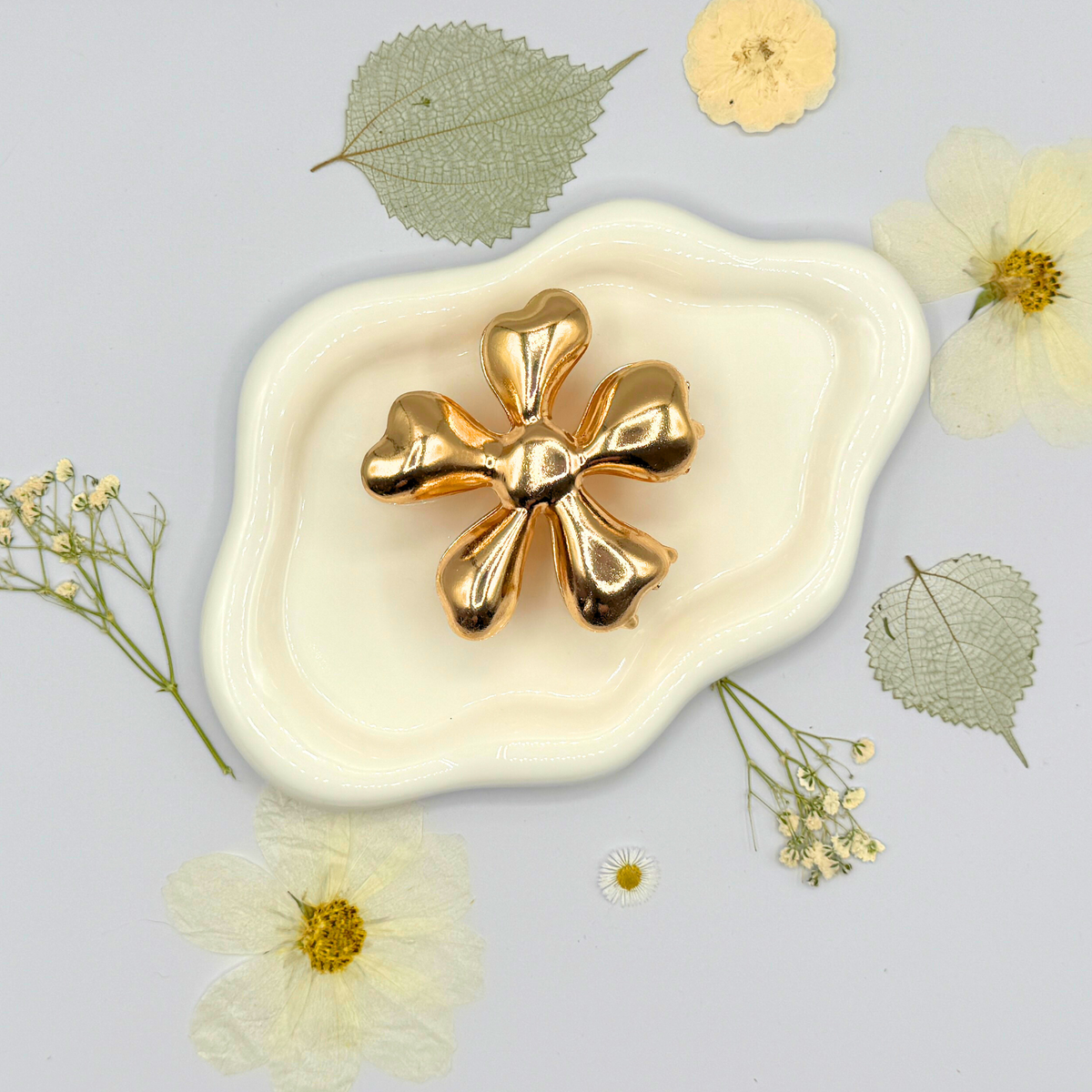 Nali Flower Metal Hair Claw Clips