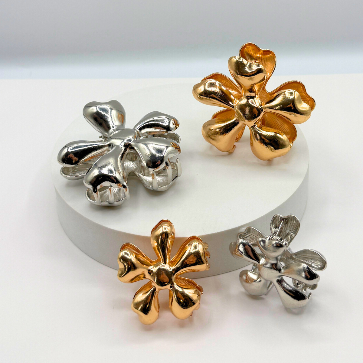 Nali Flower Metal Hair Claw Clips