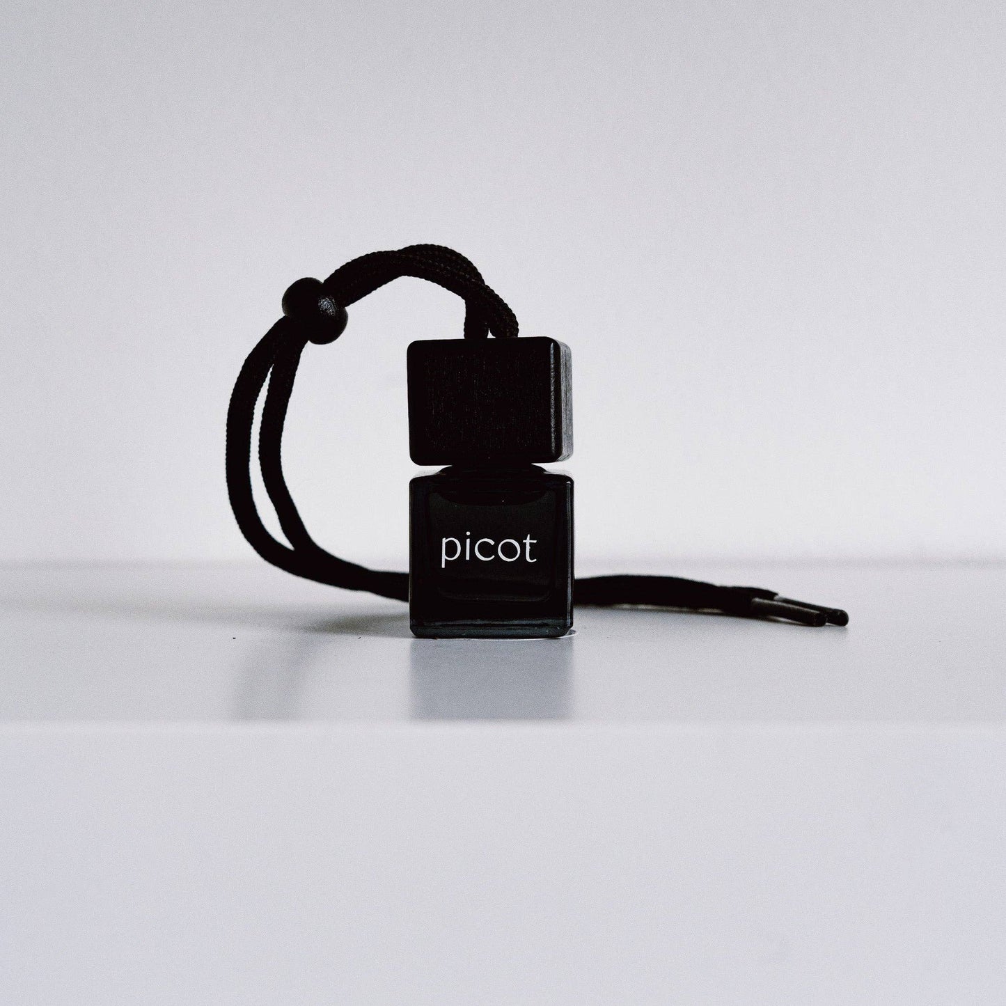 Honey Tobacco Scented Car Diffuser