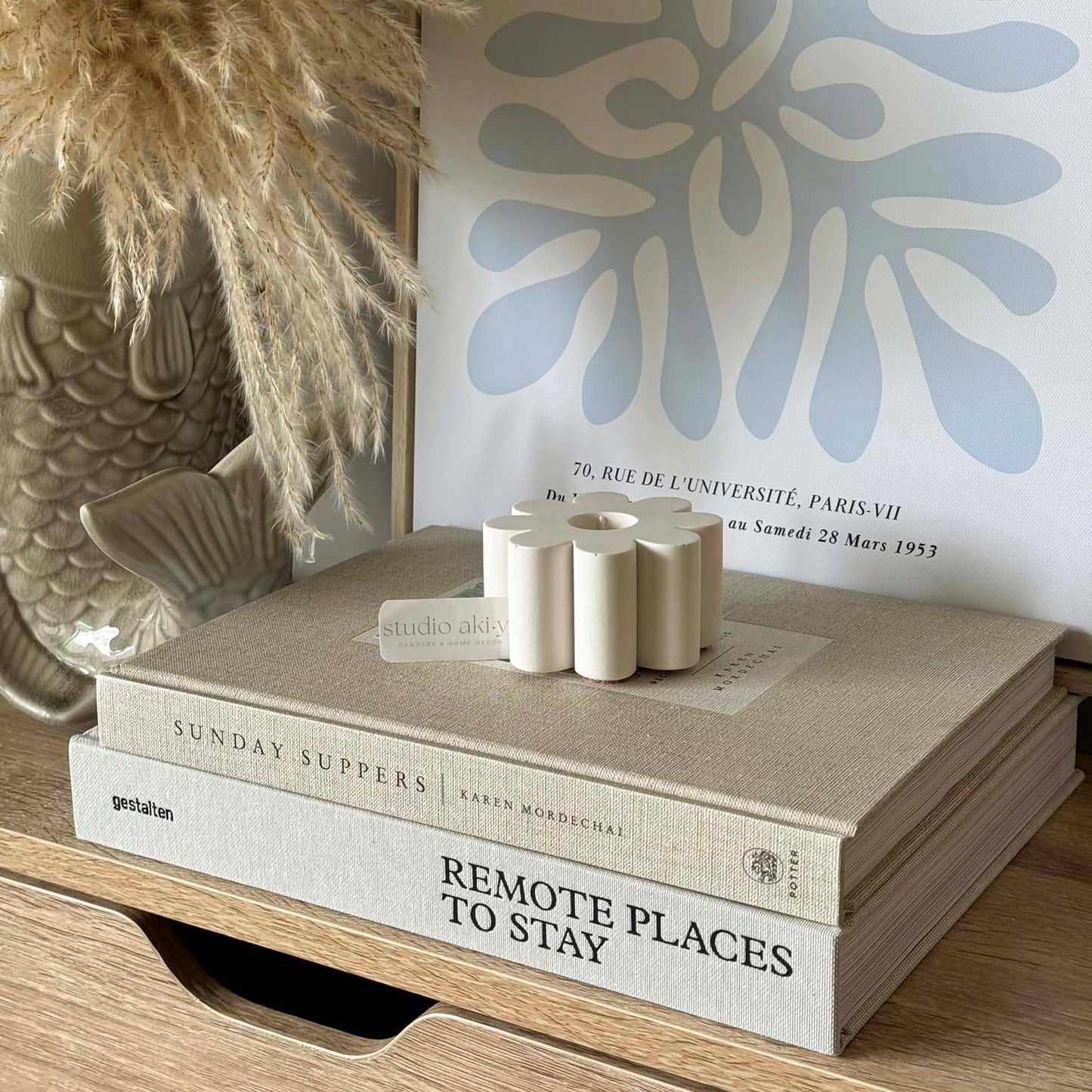 Daisy Taper Candle Holder
