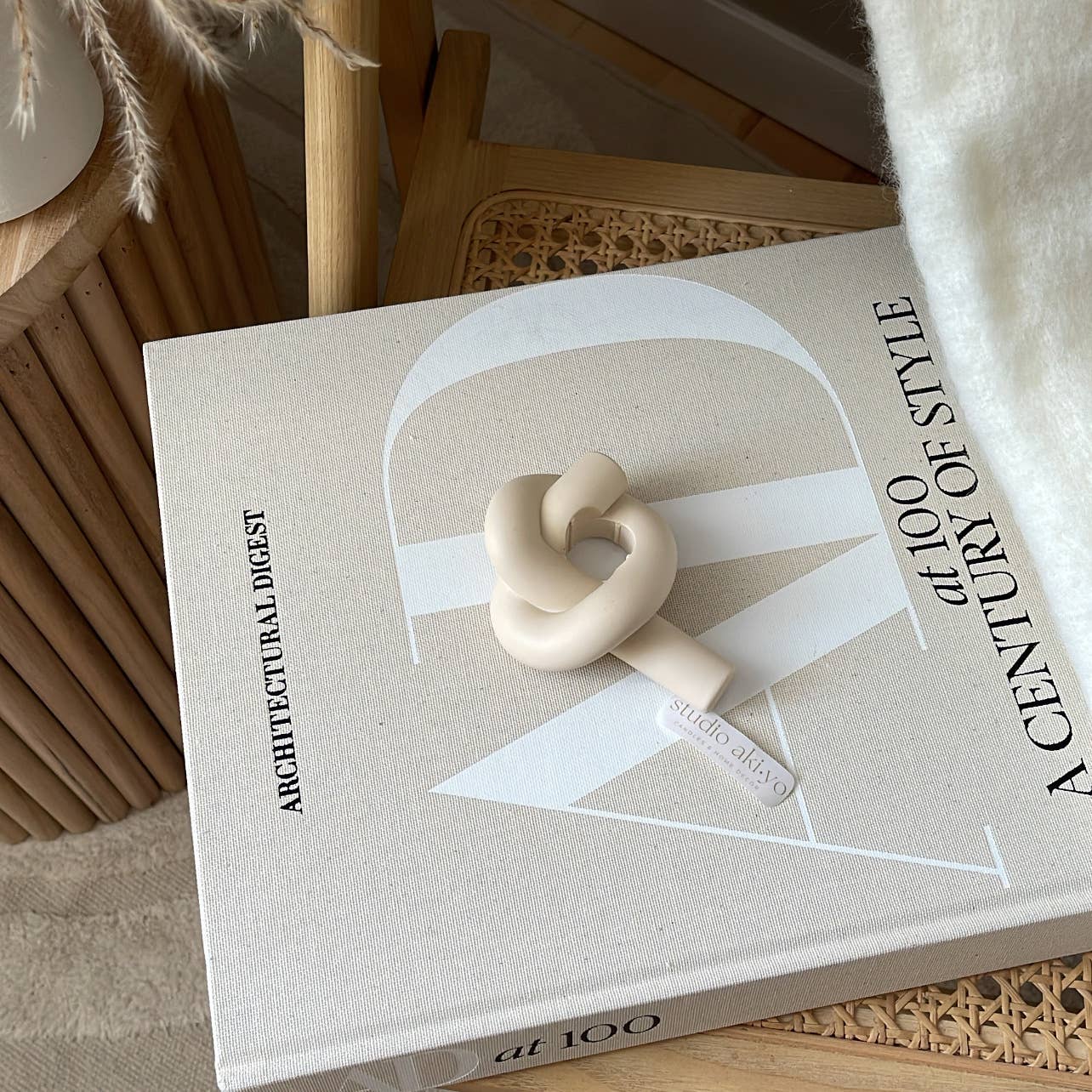 Knot Taper Candle Holder