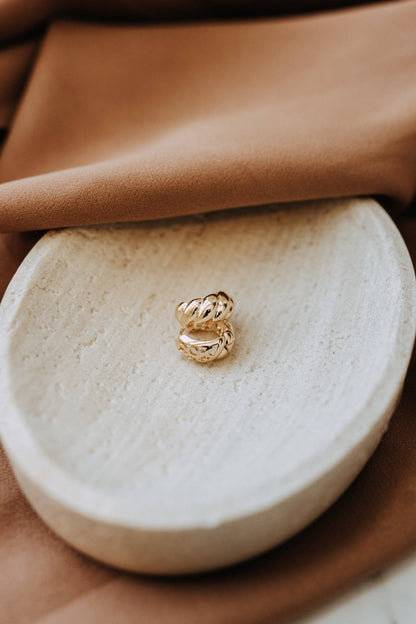 Cleo Hoops