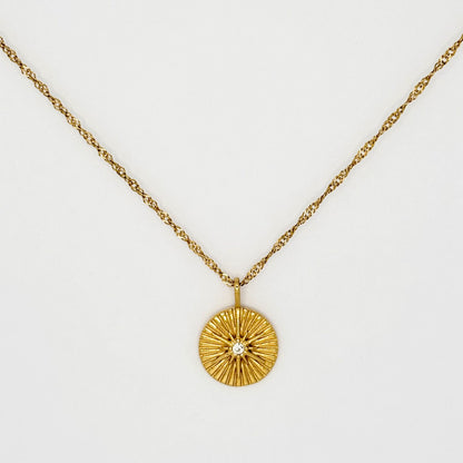 Sol Pendant Necklace