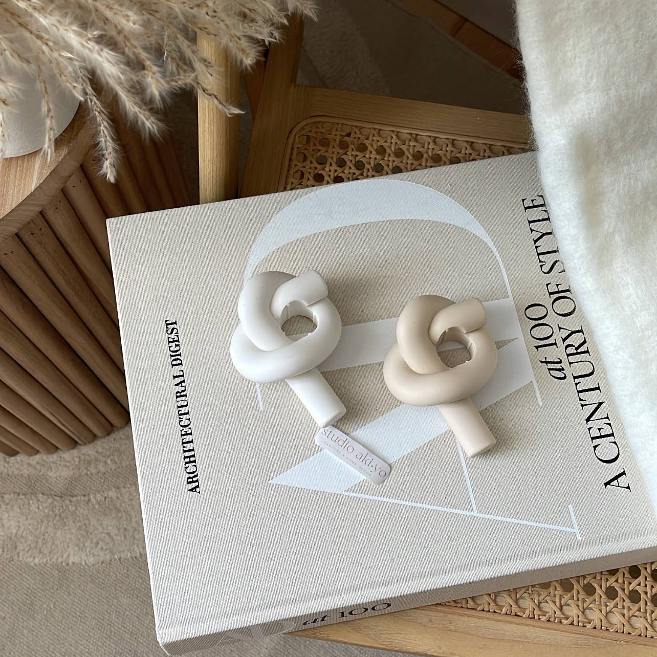 Knot Taper Candle Holder
