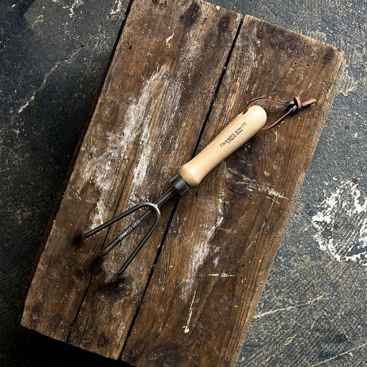 Hand Cultivator
