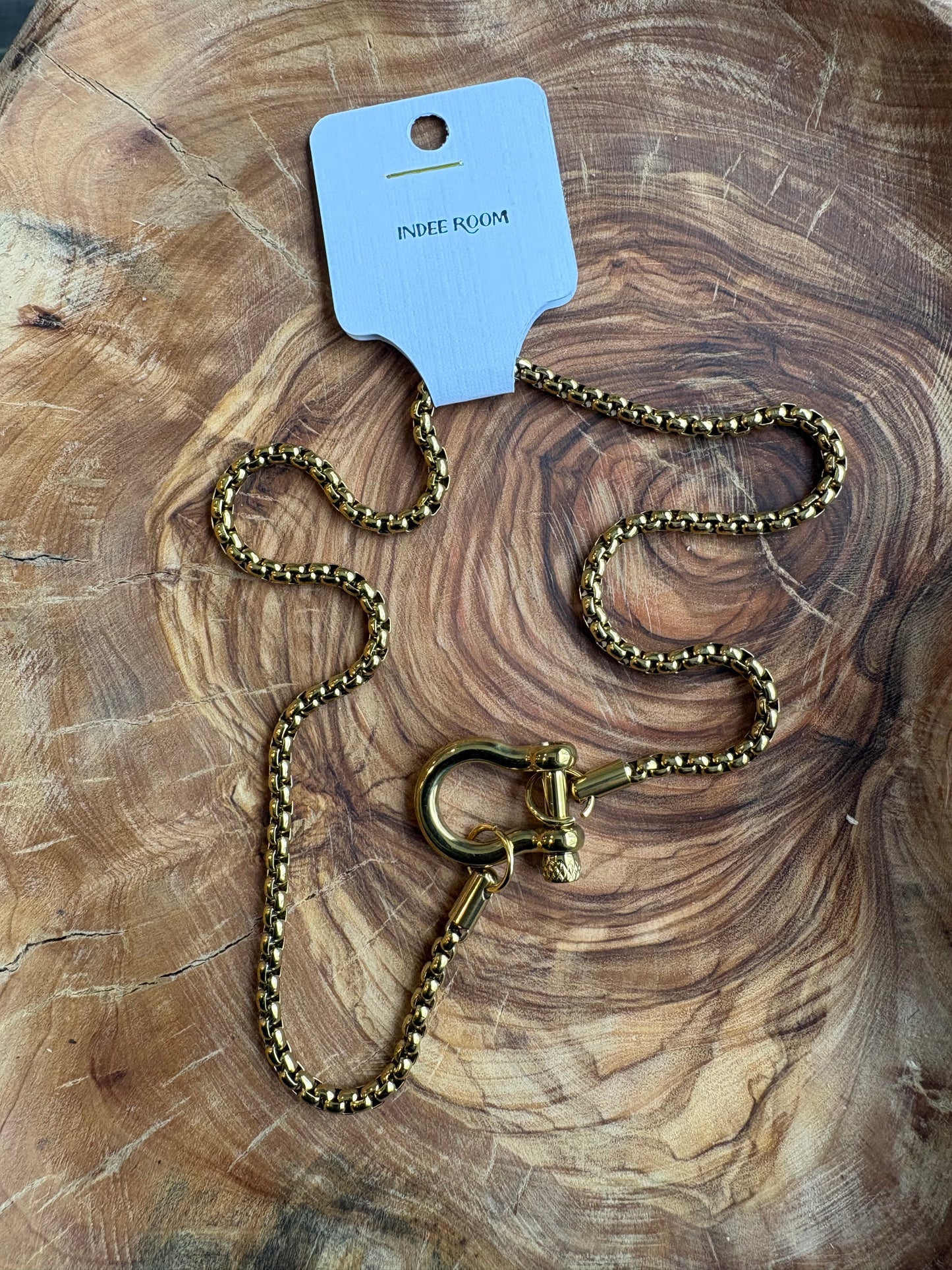 Horseshoe Box Chain Necklace - Gold