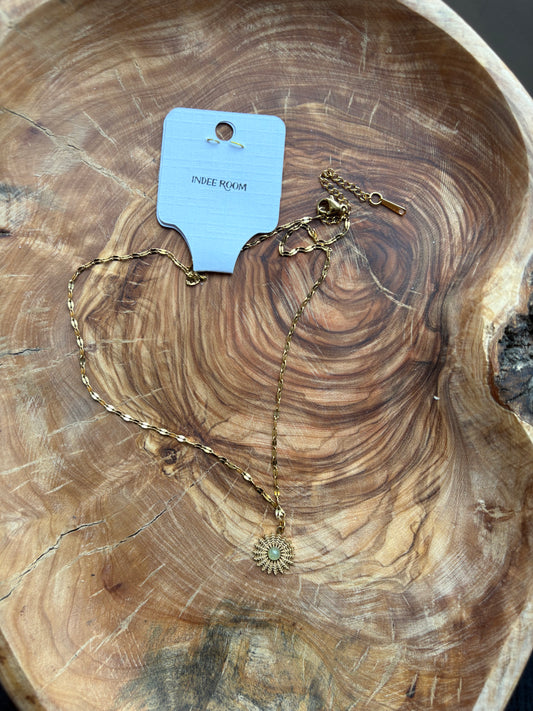 Retro Flower Pendant Necklace