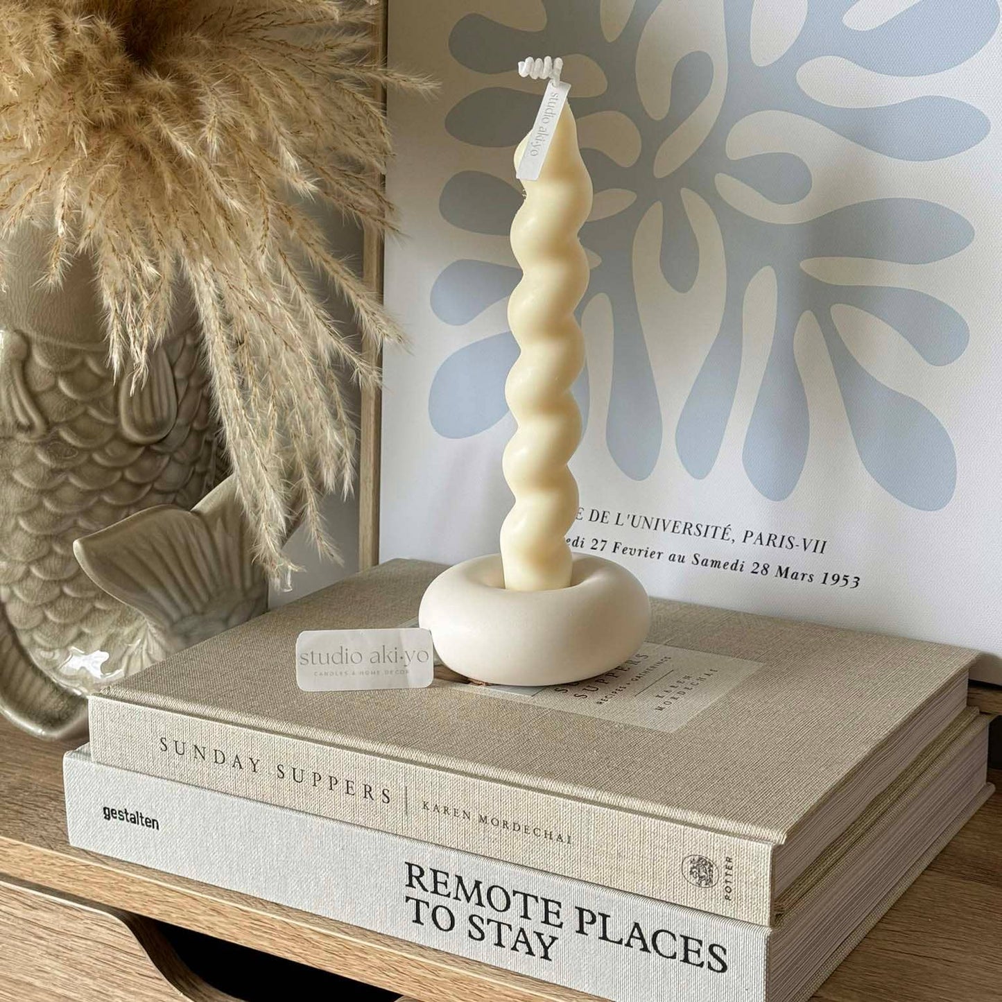 Minimalist Round Taper Candle Holder