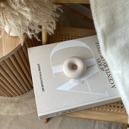 Minimalist Round Taper Candle Holder