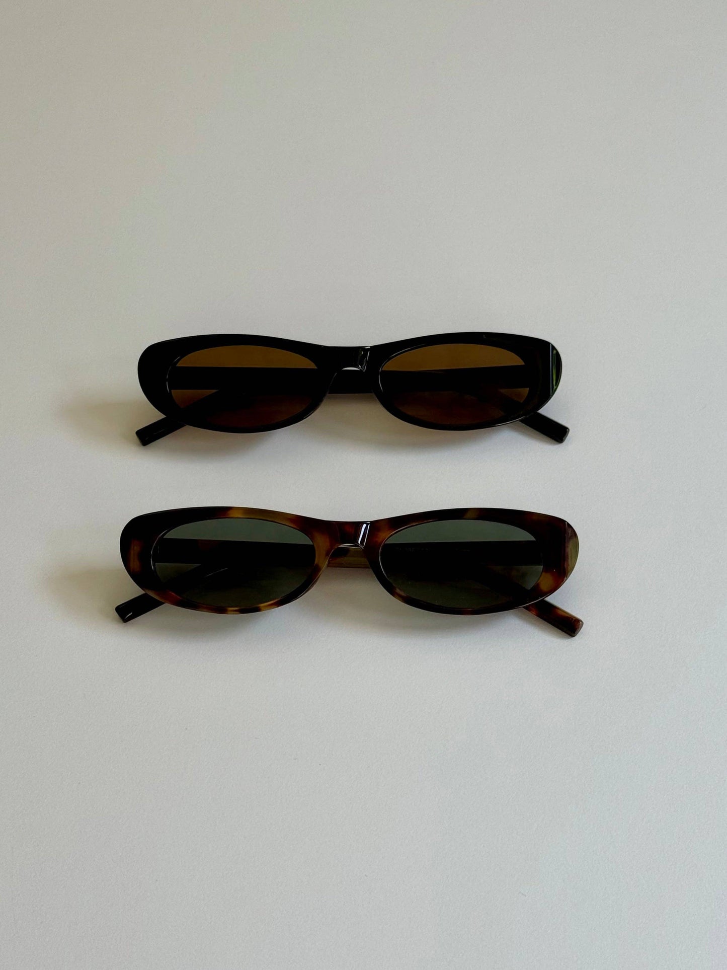 90s Oval Sunglasses