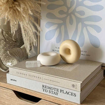 Minimalist Round Taper Candle Holder